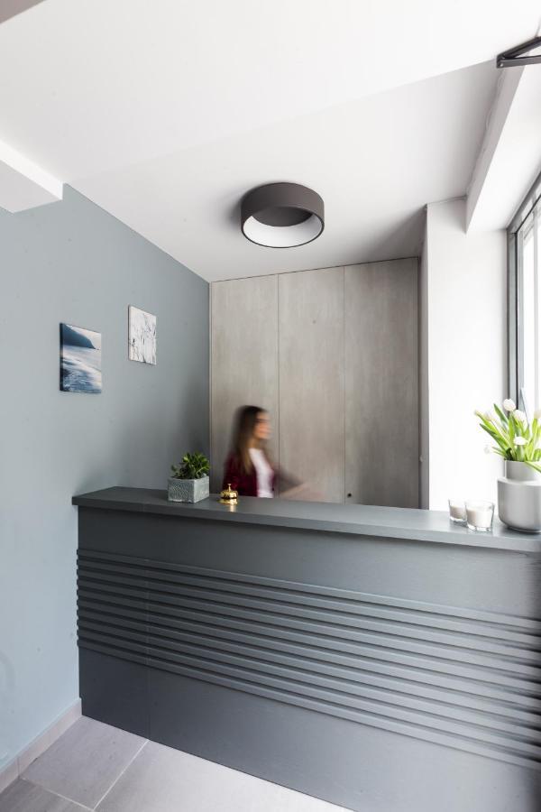 Aparthotel 12 Reasons Why Metaxourgeio à Athènes Extérieur photo